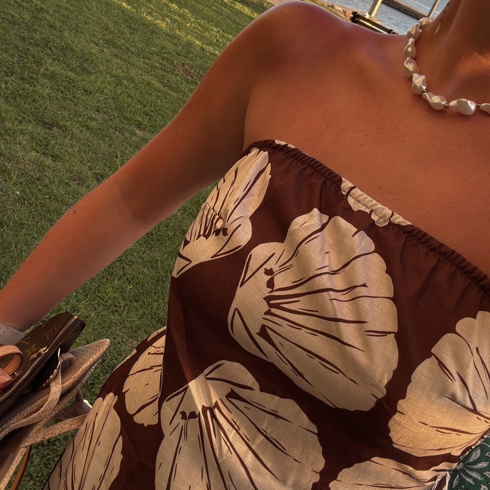 Brown seashell mini strapless dress!
